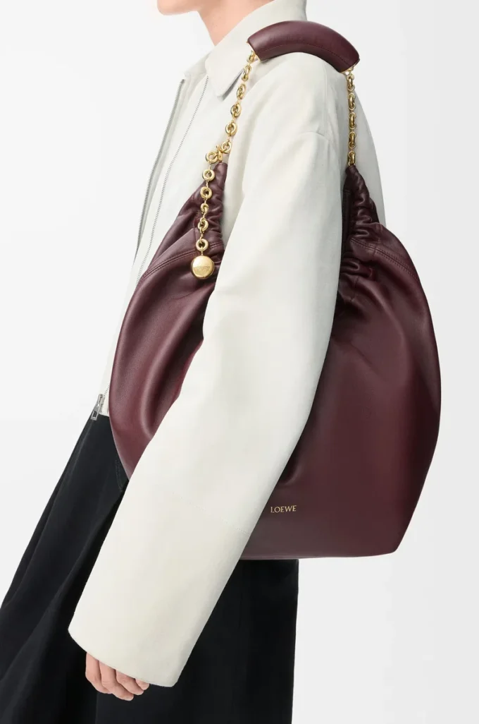 Medium Squeeze bag in mellow nappa lambskin Dark Burgundy Medium Squeeze bag in mellow nappa lambskin Dark Burgundy