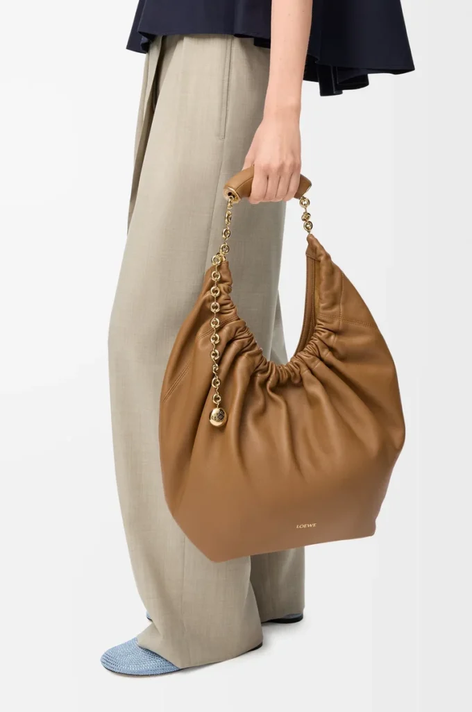 Medium Squeeze bag in mellow nappa lambskin Oak Medium Squeeze bag in mellow nappa lambskin Oak