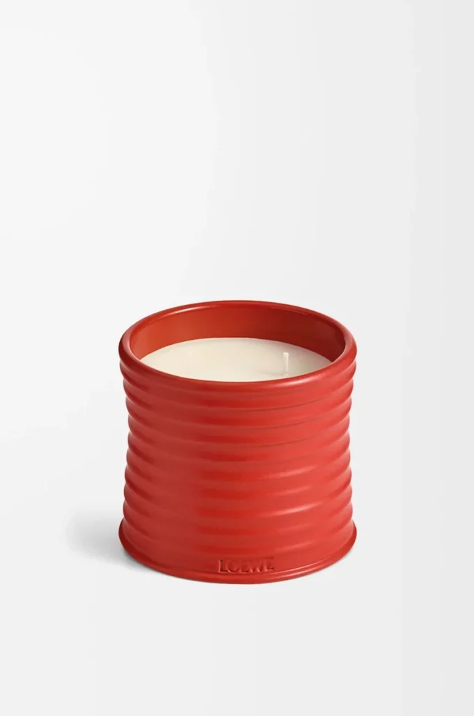 Medium Tomato Leaves candle Red