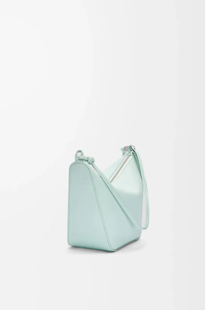 Mini Hammock hobo in classic calfskin Frozen Mini Hammock hobo in classic calfskin Frozen