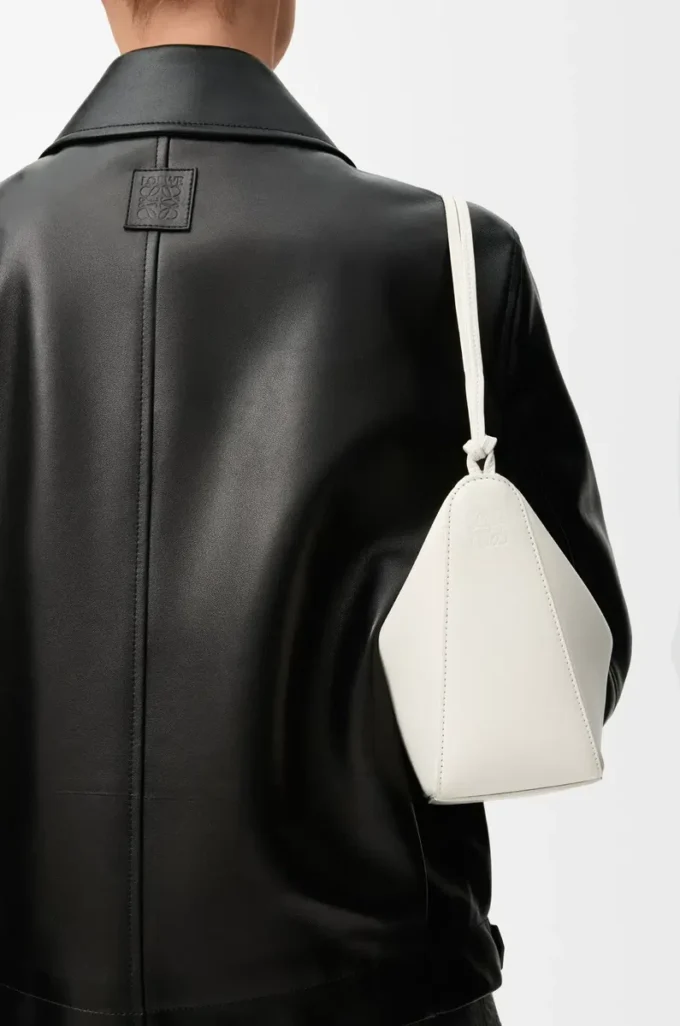 Mini Hammock hobo in classic calfskin Soft White Mini Hammock hobo in classic calfskin Soft White