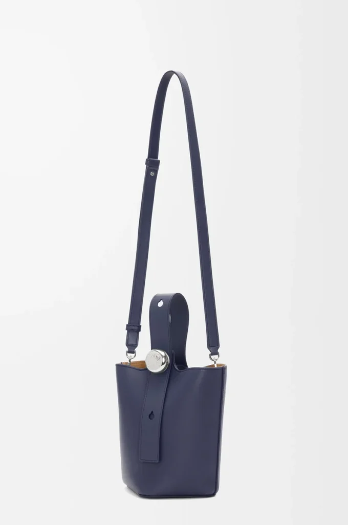 Mini Pebble bucket in smooth calfskin Abyss Blue