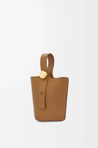 Mini Pebble bucket in smooth calfskin Oak