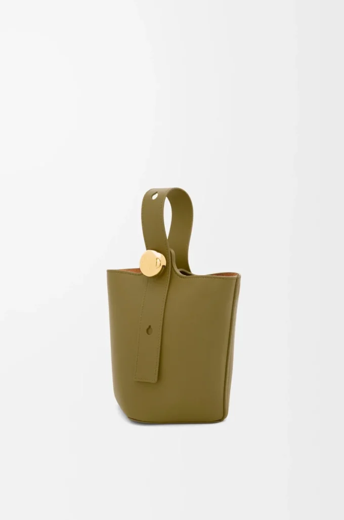 Mini Pebble bucket in smooth calfskin Olive