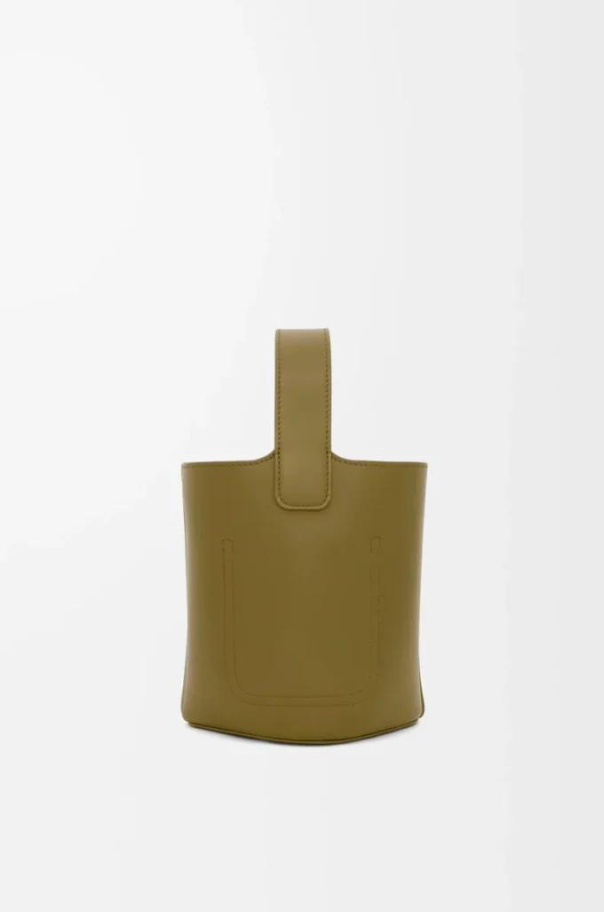 Mini Pebble bucket in smooth calfskin Olive