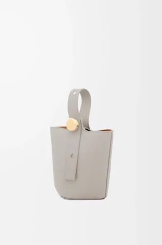 Mini Pebble bucket in smooth calfskin Shell Grey