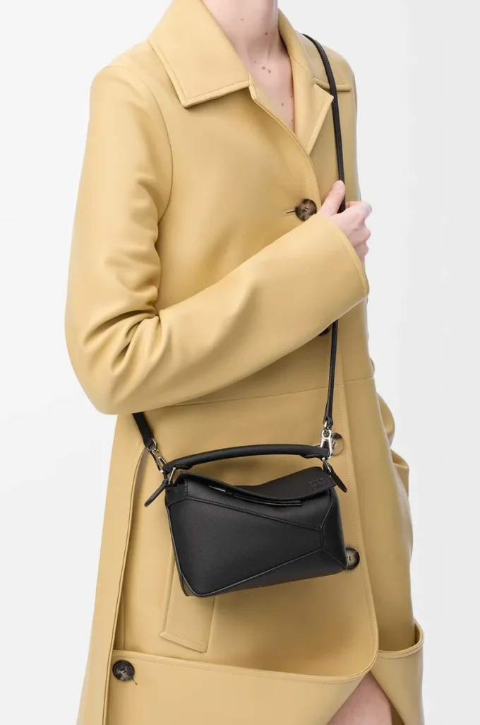 Mini Puzzle Edge bag in classic calfskin Black Mini Puzzle Edge bag in classic calfskin Black