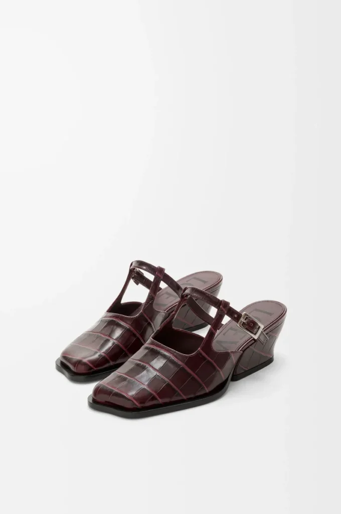 Onda mule in embossed calfskin Burgundy Onda mule in embossed calfskin Burgundy