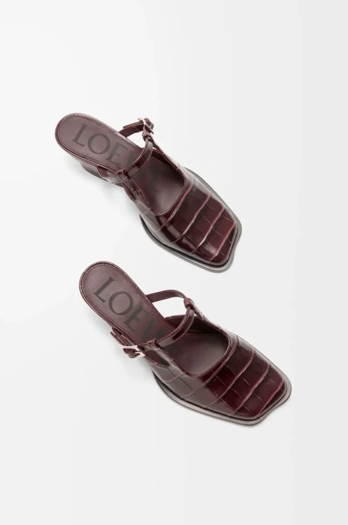 Onda mule in embossed calfskin Burgundy Onda mule in embossed calfskin Burgundy