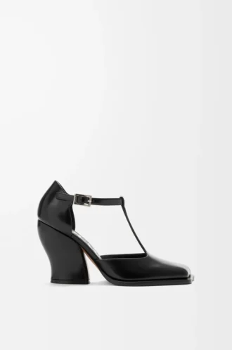 Onda T-bar pump in brushed calfskin Black