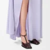 Onda T-bar pump in embossed calfskin Burgundy Onda T-bar pump in embossed calfskin Burgundy