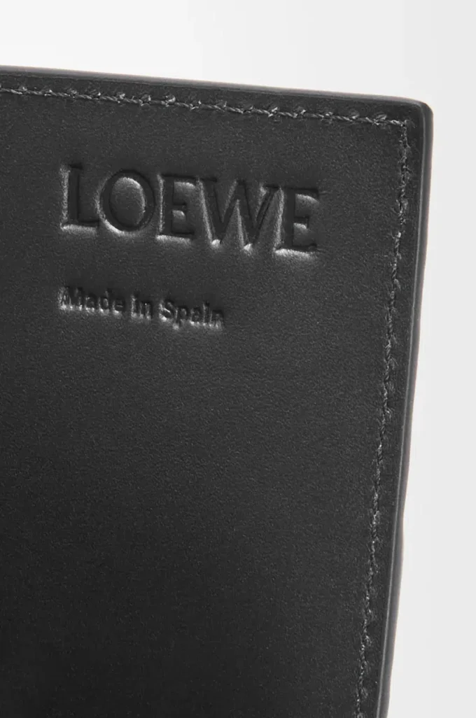 Open cardholder in textured classic calfskin Black Open cardholder in textured classic calfskin Black