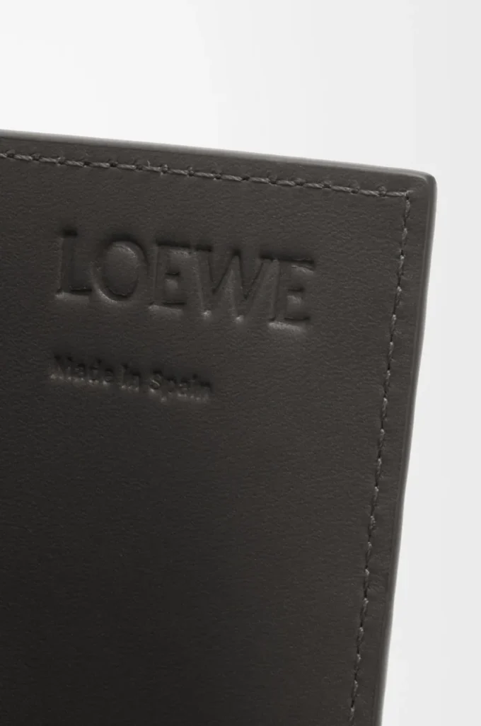 Open cardholder in textured classic calfskin Dark Grey Open cardholder in textured classic calfskin Dark Grey