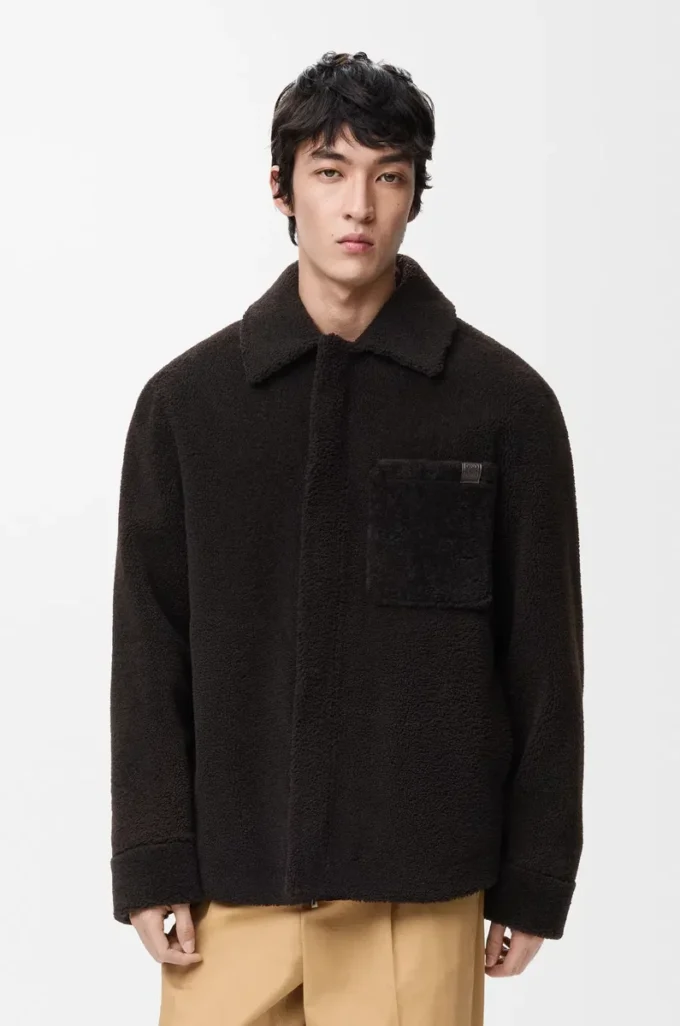 Overshirt in shearling Dark Brown/Dark Brown Overshirt in shearling Dark Brown/Dark Brown