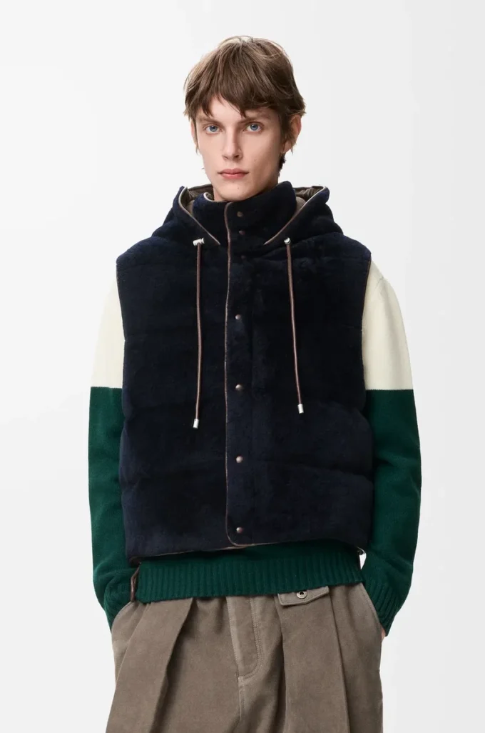 Padded vest in shearling Brown/Navy Blue Padded vest in shearling Brown/Navy Blue