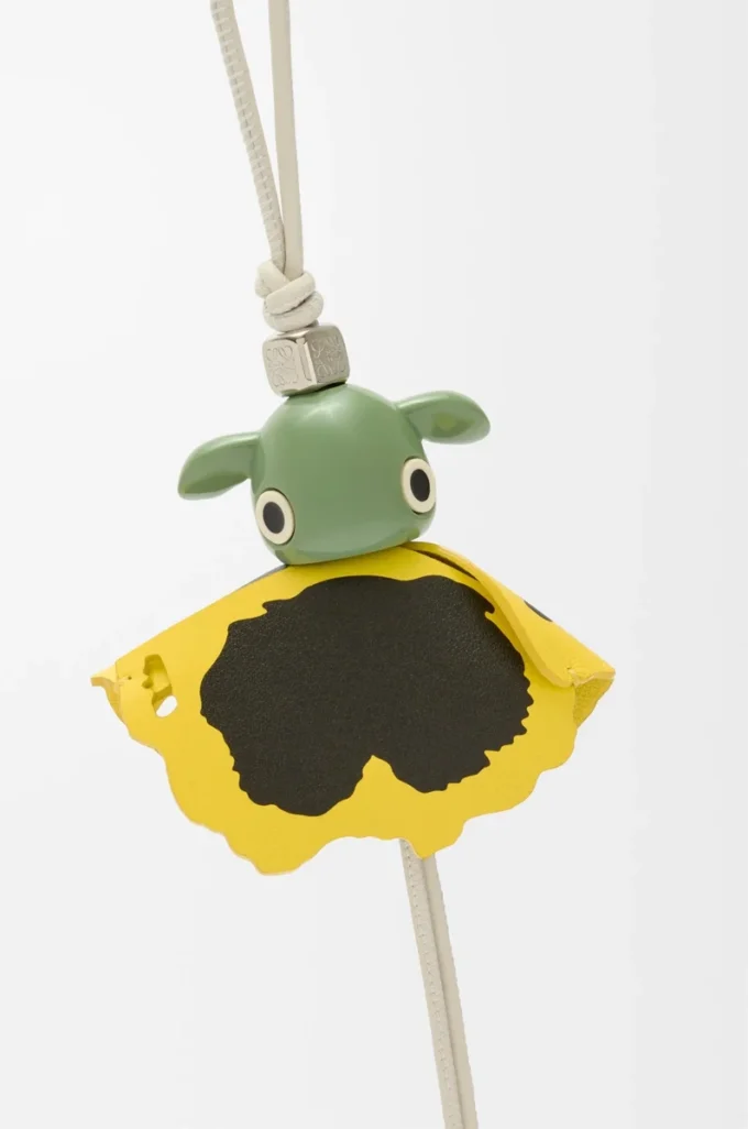 Pansy Puzz charm White/Yellow Pansy Puzz charm White/Yellow