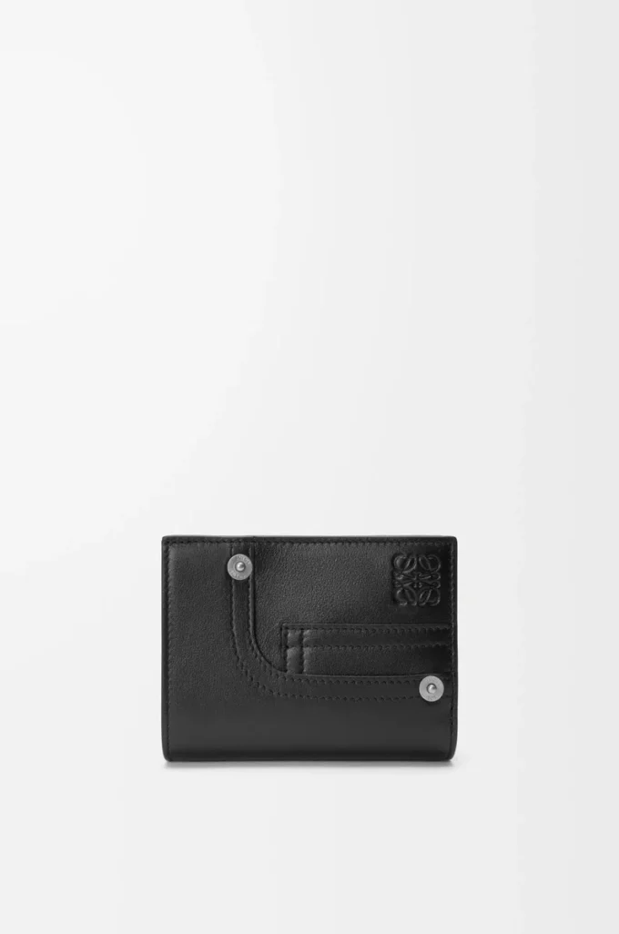 Panta compact wallet in shiny calfskin Black Panta compact wallet in shiny calfskin Black