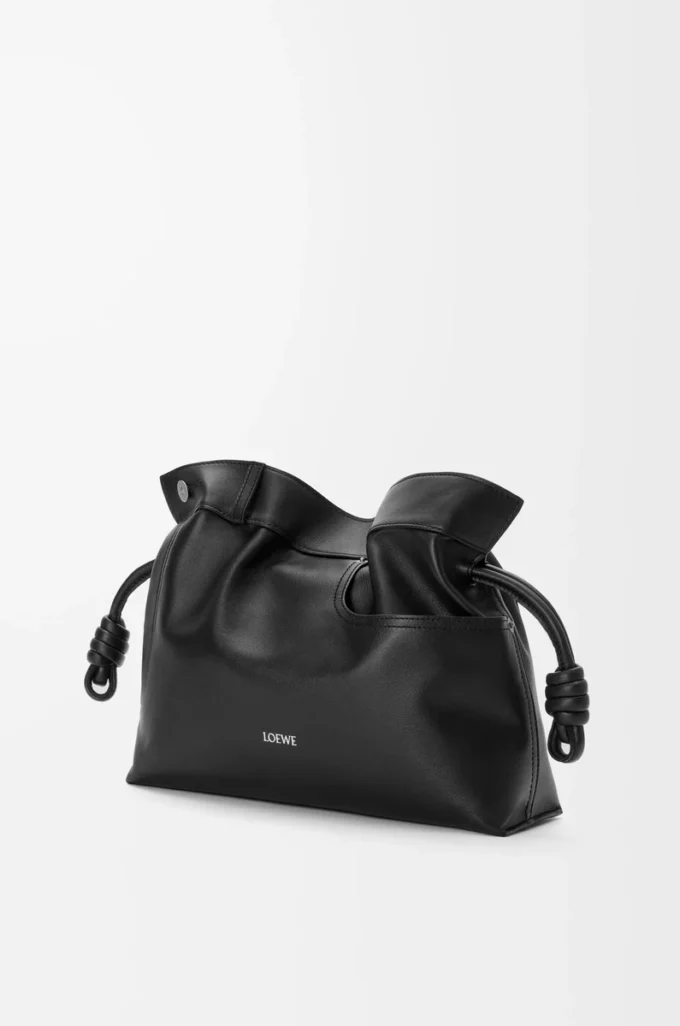 Panta medium Flamenco clutch in shiny calfskin Black Panta medium Flamenco clutch in shiny calfskin Black