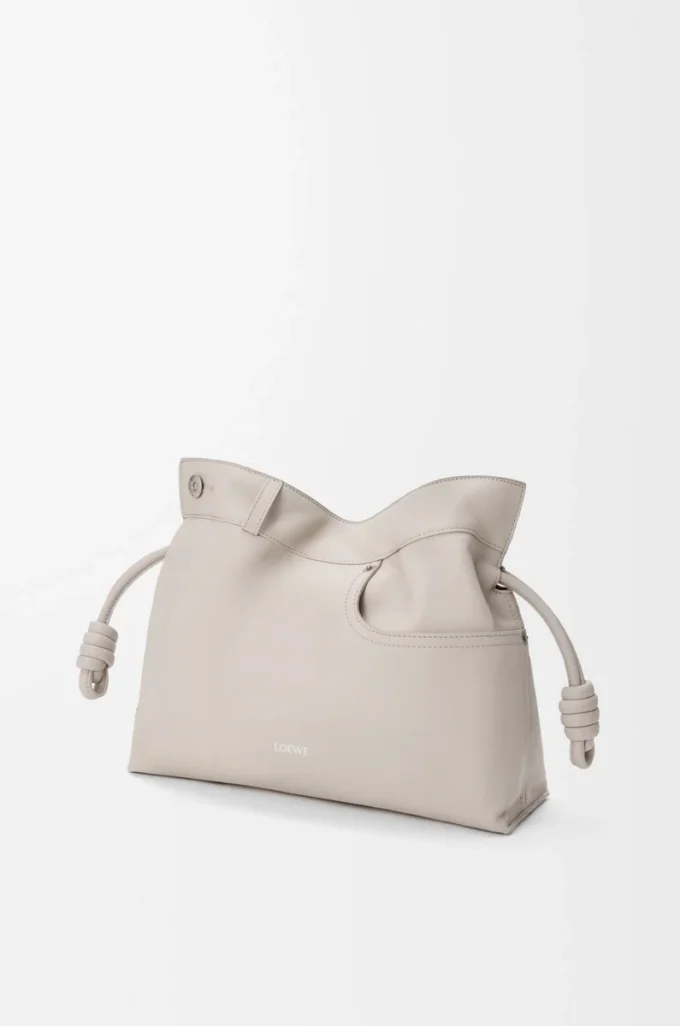 Panta medium Flamenco clutch in shiny calfskin Light Ghost