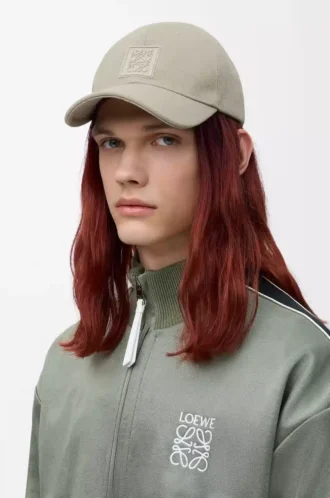 Patch cap in canvas Shell Grey