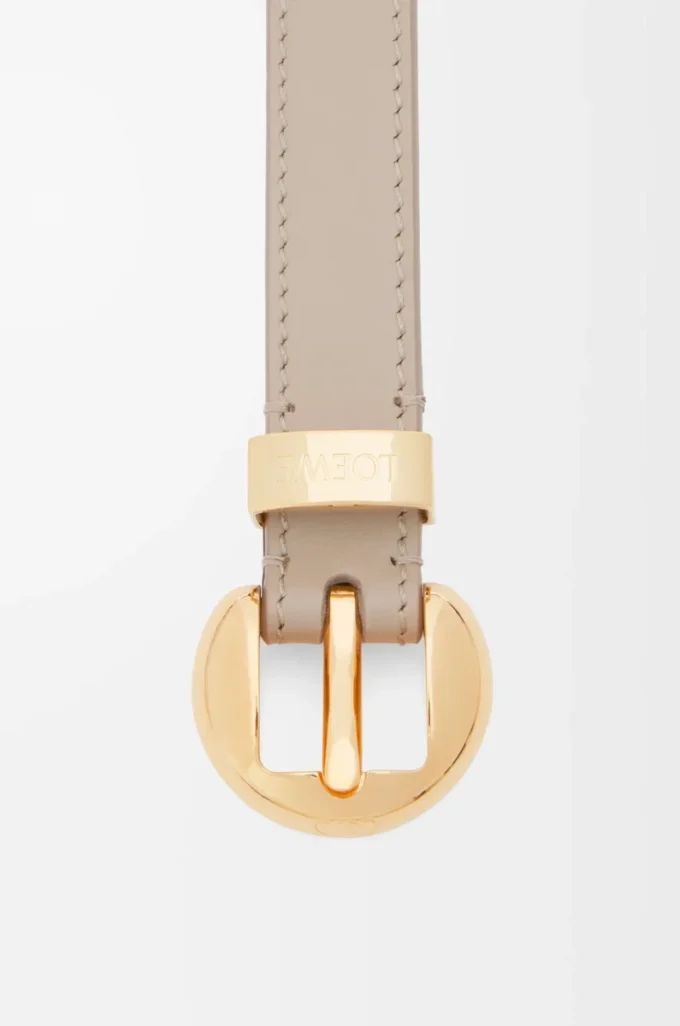 Pebble belt in smooth calfskin Sand/Gold Pebble belt in smooth calfskin Sand/Gold