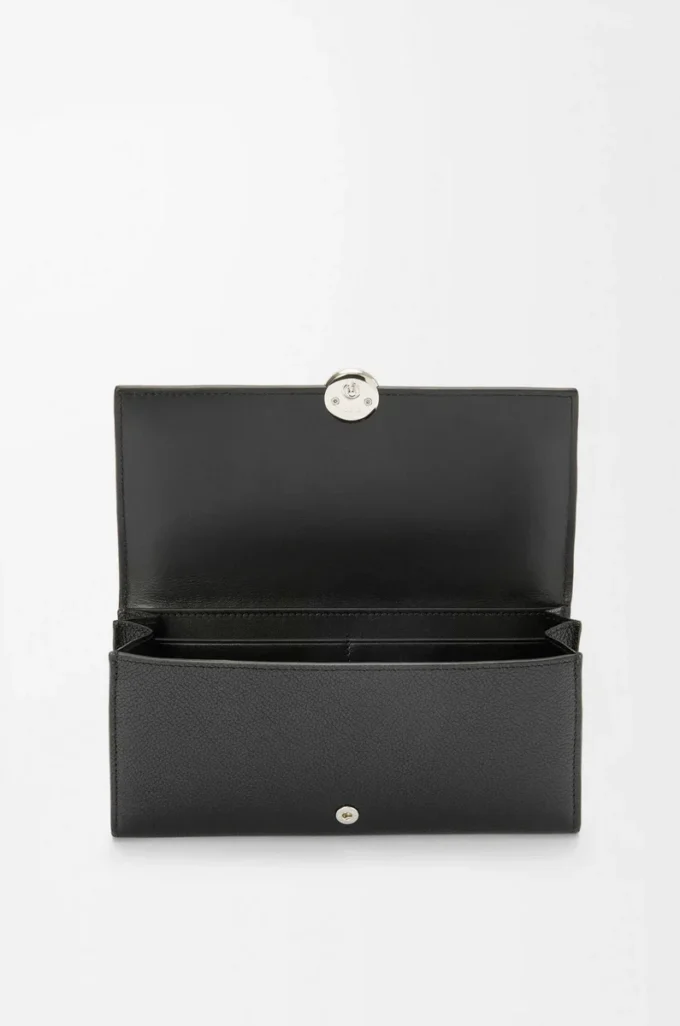 Pebble continental wallet in mini grain calfskin Black Pebble continental wallet in mini grain calfskin Black