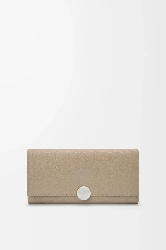 Pebble continental wallet in mini grain calfskin Clay Pebble continental wallet in mini grain calfskin Clay
