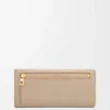 Pebble continental wallet in shiny nappa calfskin Sand