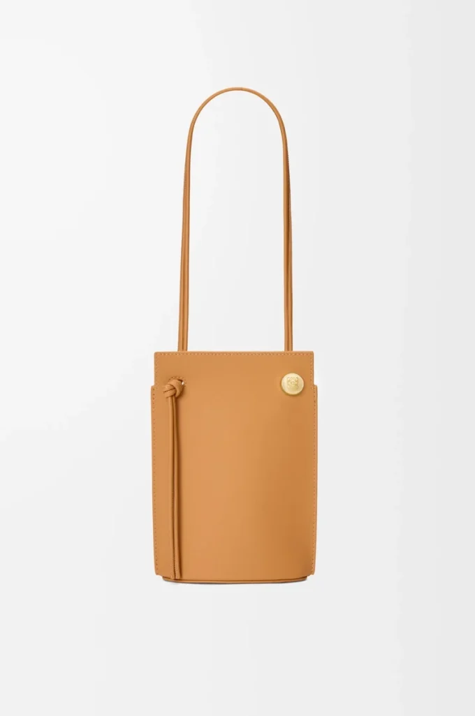 Pebble Dice pocket in classic calfskin Warm Desert Pebble Dice pocket in classic calfskin Warm Desert