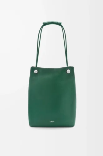 Pebble hobo in supple grained calfskin Evergreen