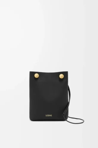 Pebble pouch in smooth calfskin Black