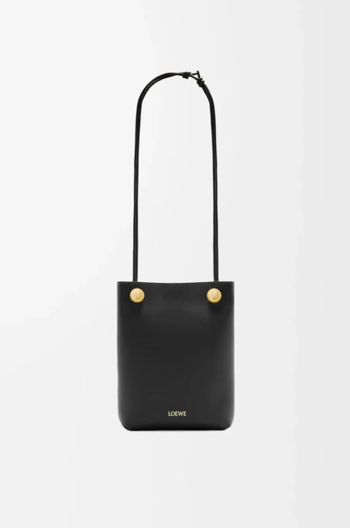 Pebble pouch in smooth calfskin Black