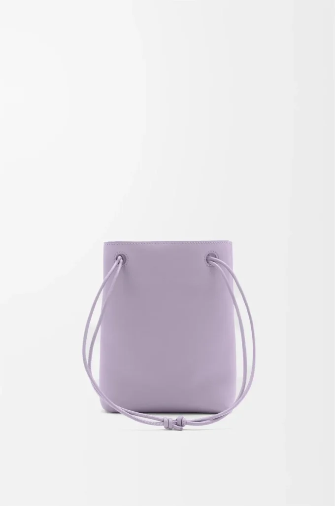 Pebble pouch in smooth calfskin Dirty Mauve Pebble pouch in smooth calfskin Dirty Mauve