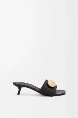 Pebble slide in soft calfskin Black