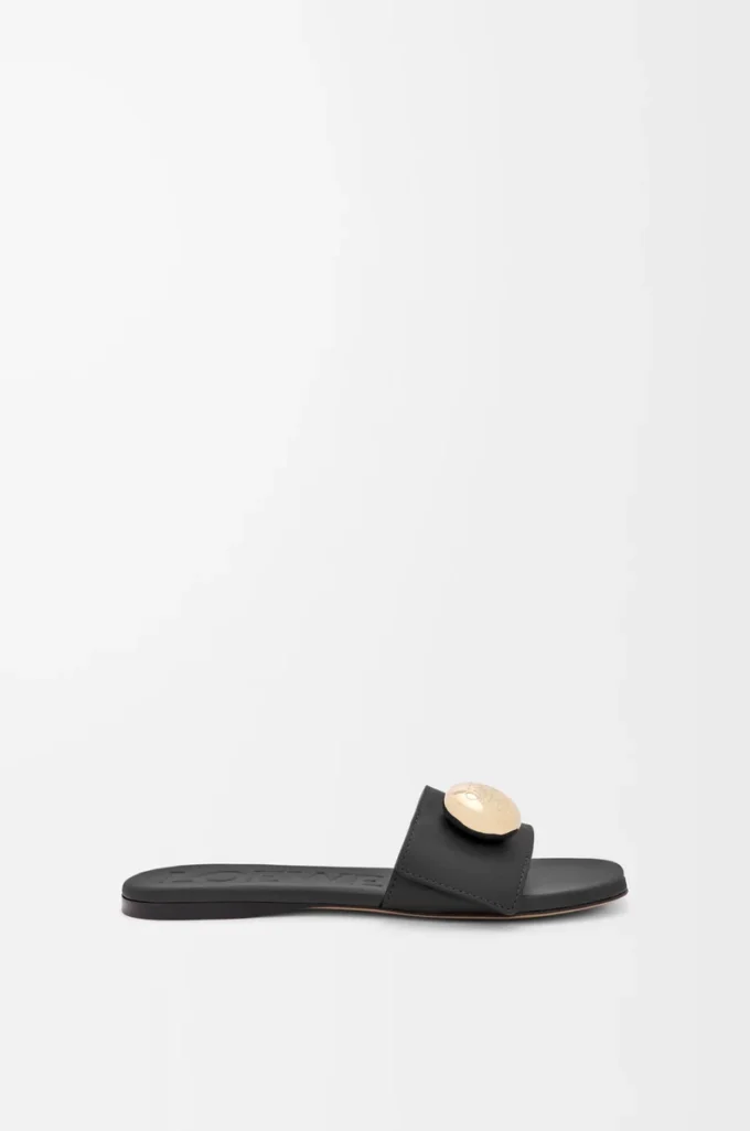 Pebble slide in soft calfskin Black