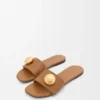 Pebble slide in soft calfskin Oak