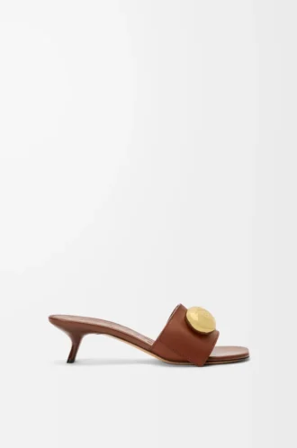 Pebble slide in soft calfskin Rust