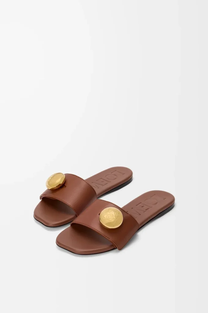 Pebble slide in soft calfskin Rust Pebble slide in soft calfskin Rust