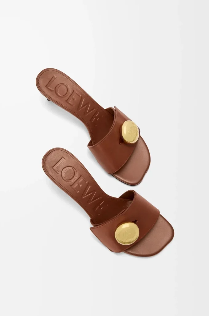 Pebble slide in soft calfskin Rust Pebble slide in soft calfskin Rust