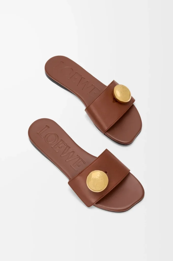 Pebble slide in soft calfskin Rust Pebble slide in soft calfskin Rust