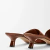 Pebble slide in soft calfskin Rust Pebble slide in soft calfskin Rust