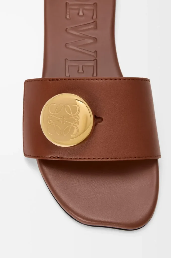 Pebble slide in soft calfskin Rust Pebble slide in soft calfskin Rust