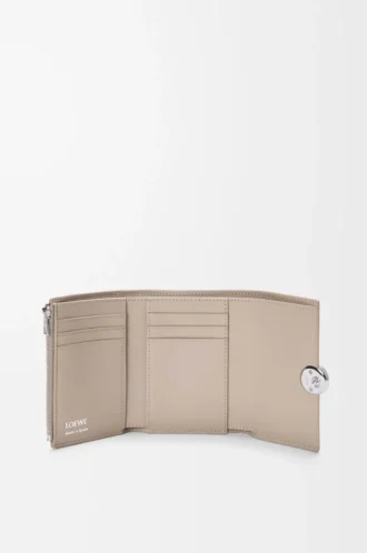 Pebble small vertical wallet in pebble grained calfskin Clay