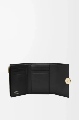 Pebble small vertical wallet in shiny nappa calfskin Black