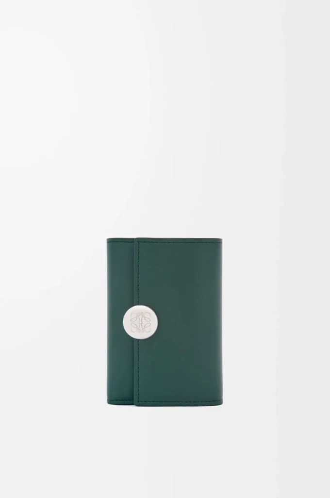 Pebble small vertical wallet in shiny nappa calfskin Deep Forest Pebble small vertical wallet in shiny nappa calfskin Deep Forest