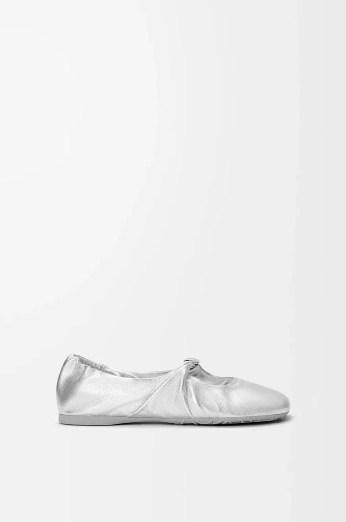 Pebble Soft ballerina in laminated nappa lambskin Silver