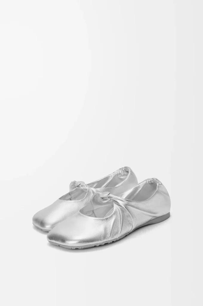 Pebble Soft ballerina in laminated nappa lambskin Silver