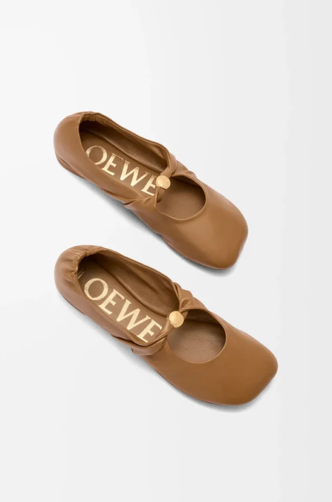 Pebble Soft ballerina in nappa lambskin Oak Pebble Soft ballerina in nappa lambskin Oak