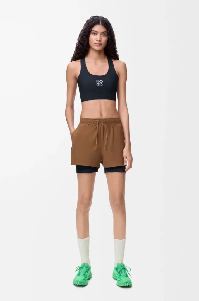 Performance shorts in technical shell Toffee Performance shorts in technical shell Toffee