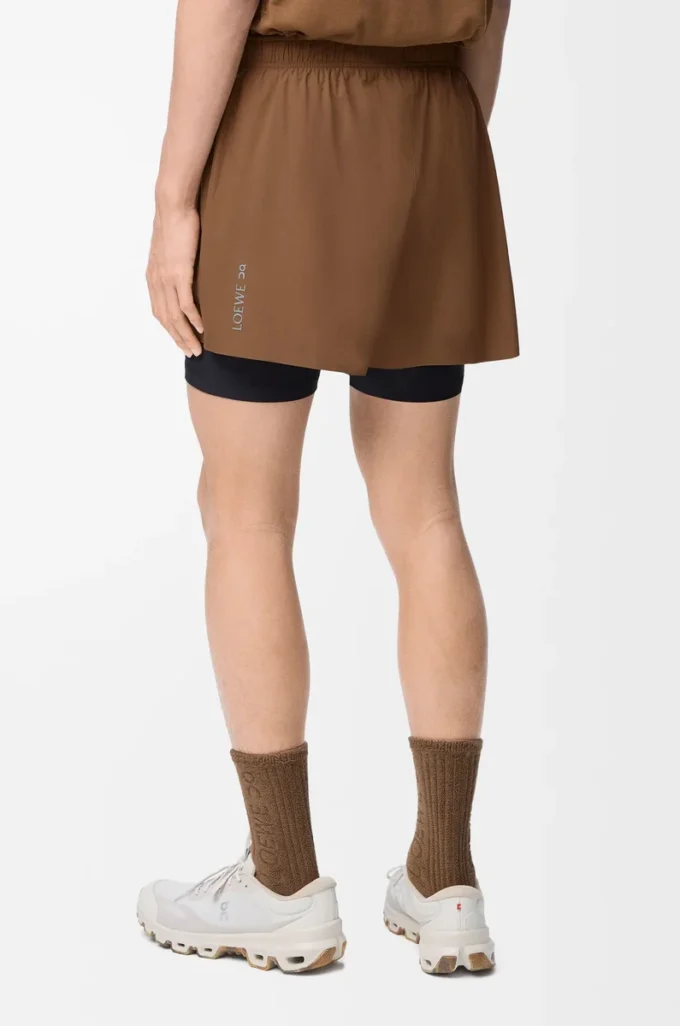 Performance shorts in technical shell Toffee Performance shorts in technical shell Toffee